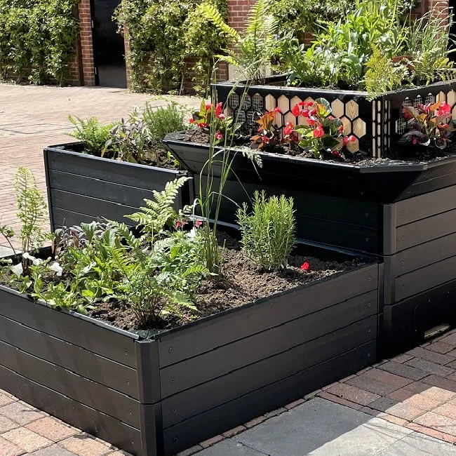 Bioscapes BioCube Wildlife Planter