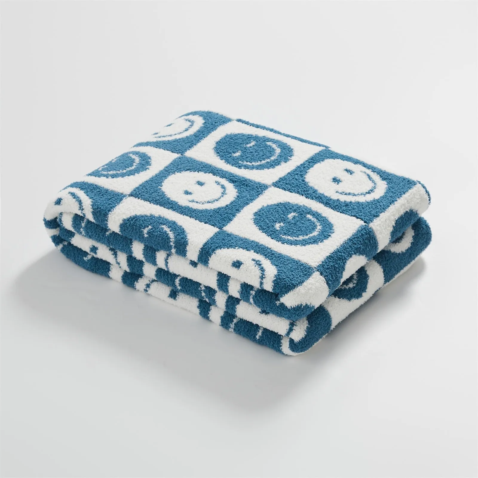 Internet Smile Meme Pattern Blanket with Cute Checkerboard Design