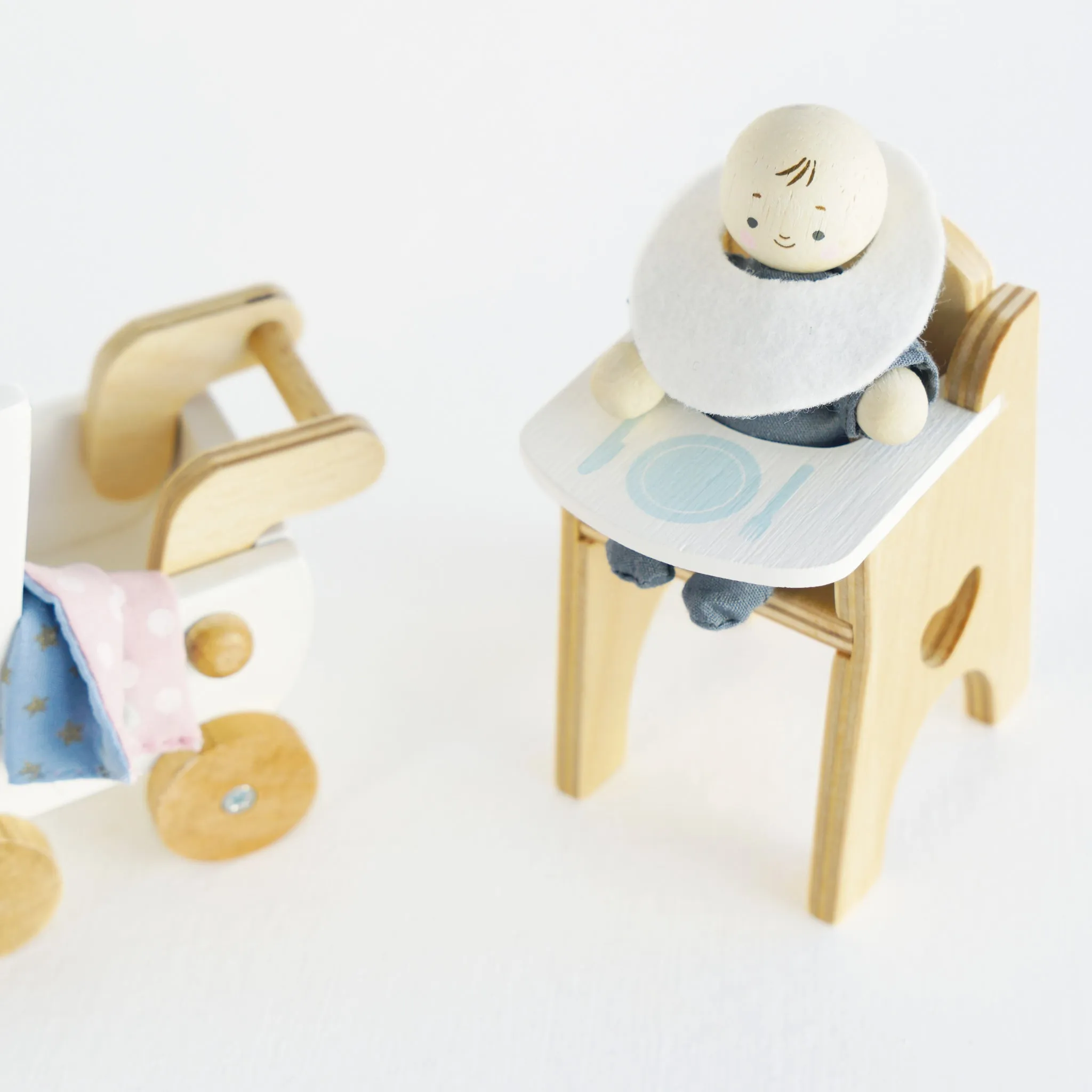 Le Toy Van Nursery Set