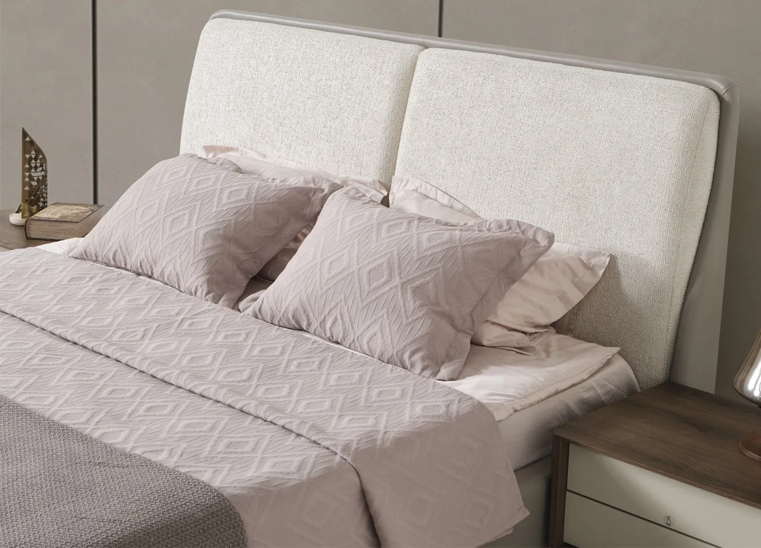 Romina Bed King
