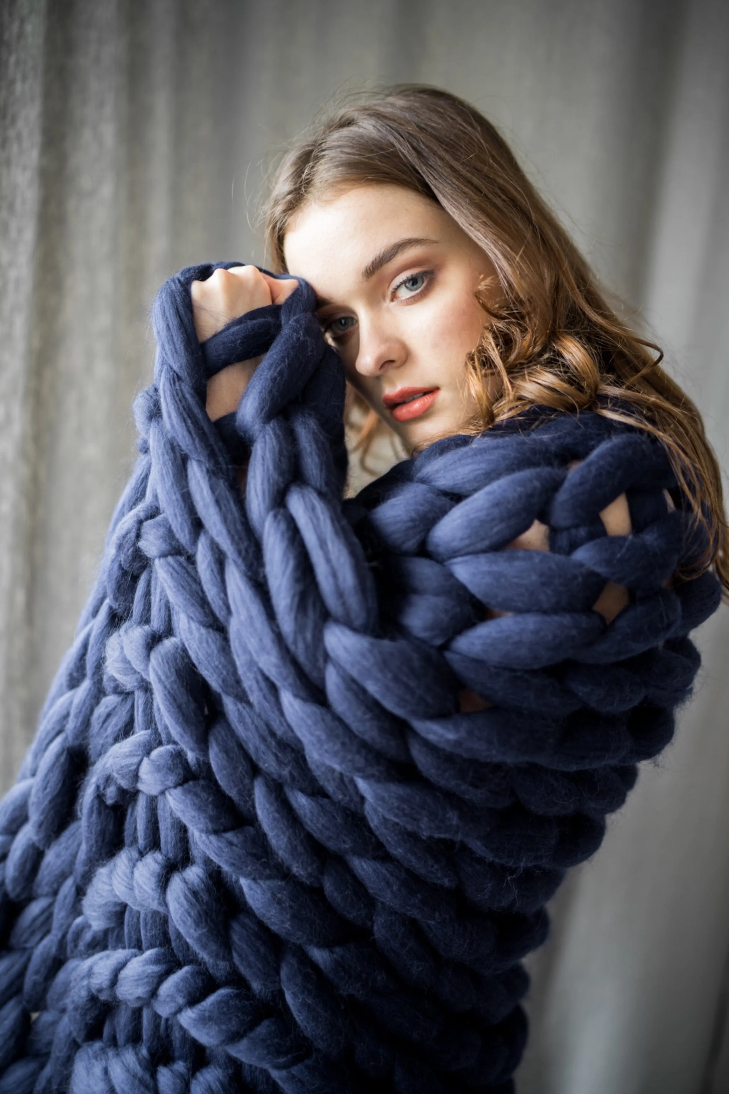 Small throw blanket 35”x50” (90x130 cm)