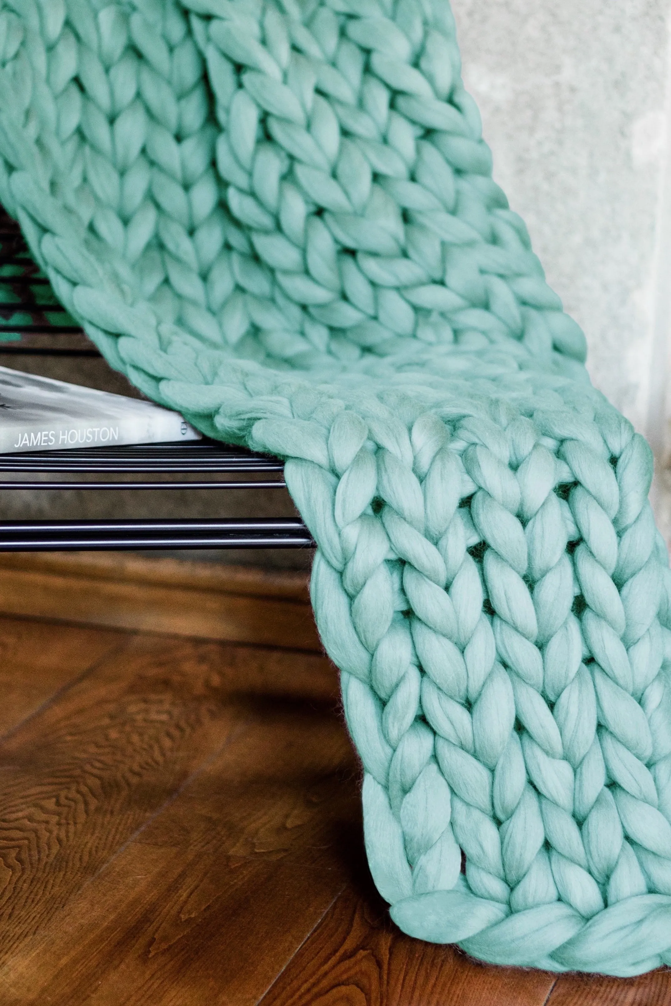 Small throw blanket 35”x50” (90x130 cm)