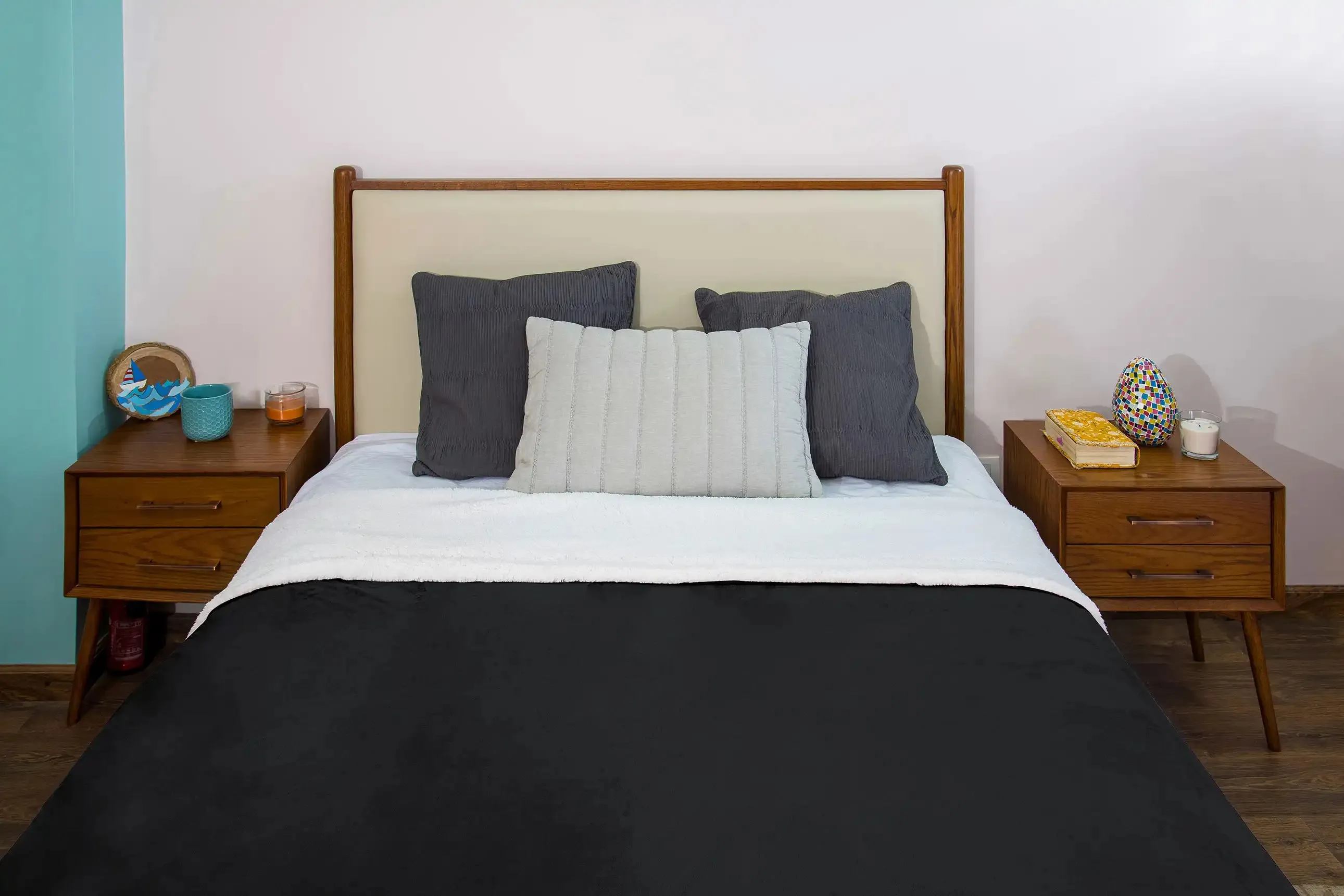 Super Soft Double Side Sherpa/Fleece Blanket (180 x 220 cm)