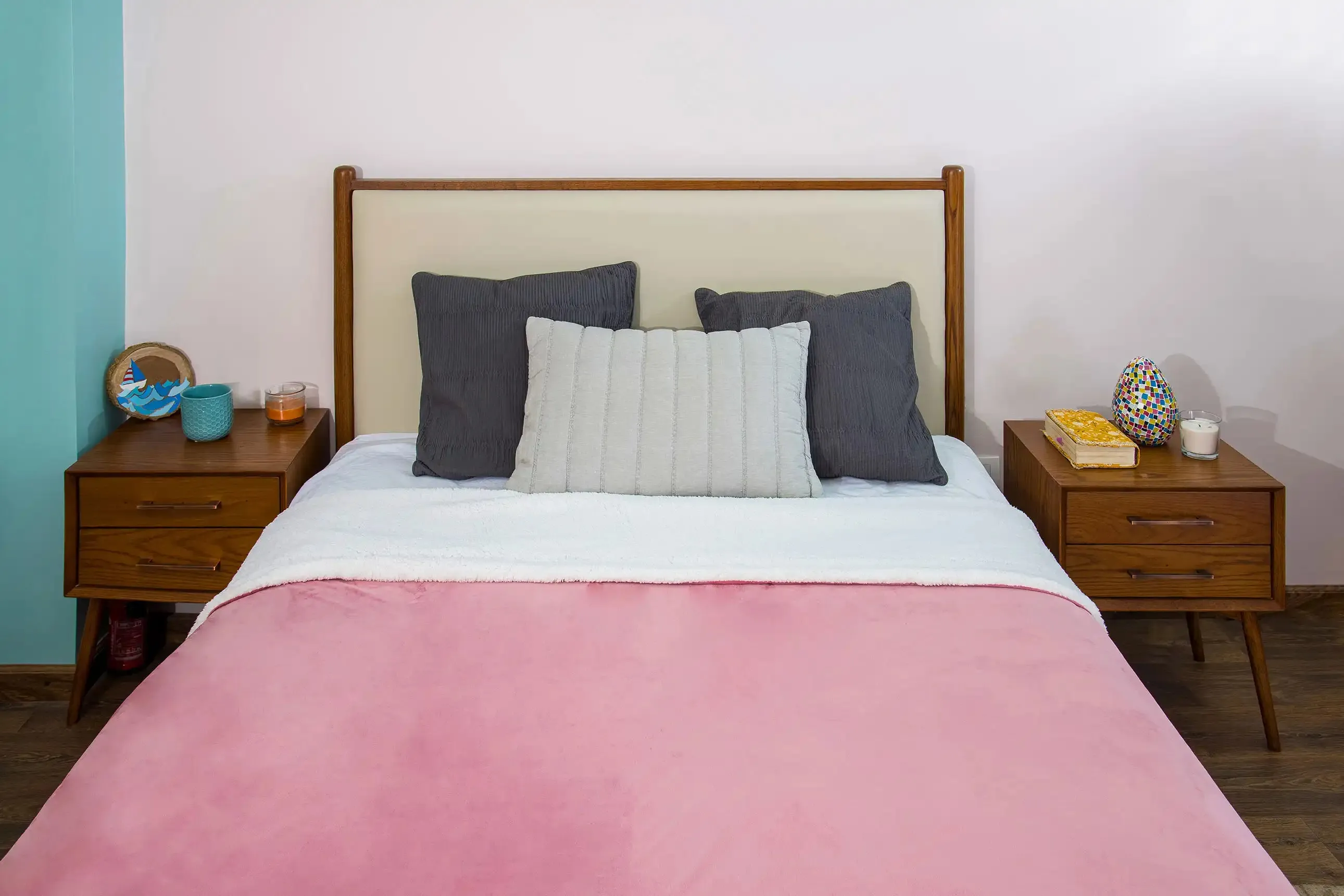 Super Soft Double Side Sherpa/Fleece Blanket (180 x 220 cm)