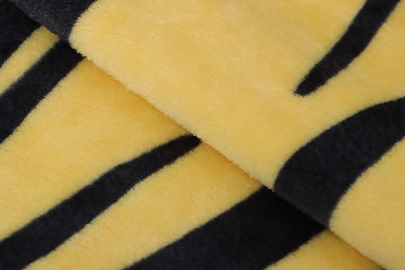Warm Fleece Throws Animal Skin Designs Blankets Warm Sofa Bed Comforters