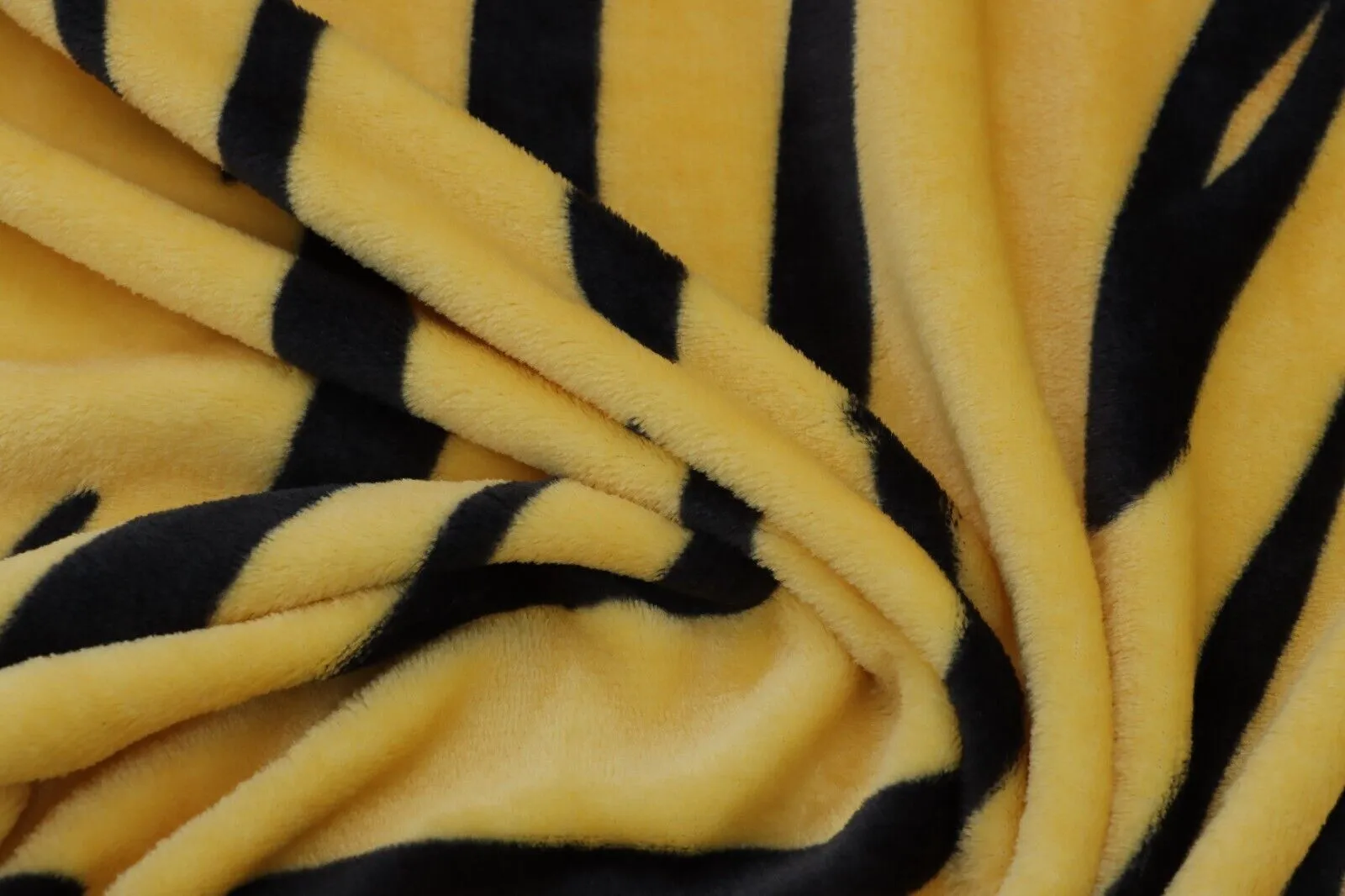 Warm Fleece Throws Animal Skin Designs Blankets Warm Sofa Bed Comforters