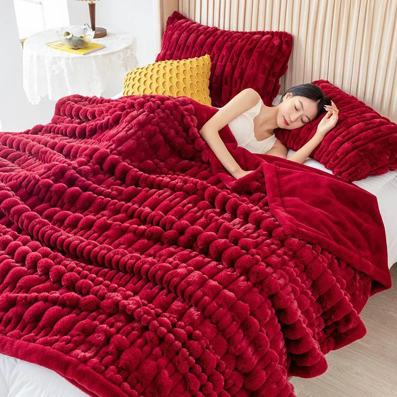 Winter Rabbit Plush Thickened Blanket