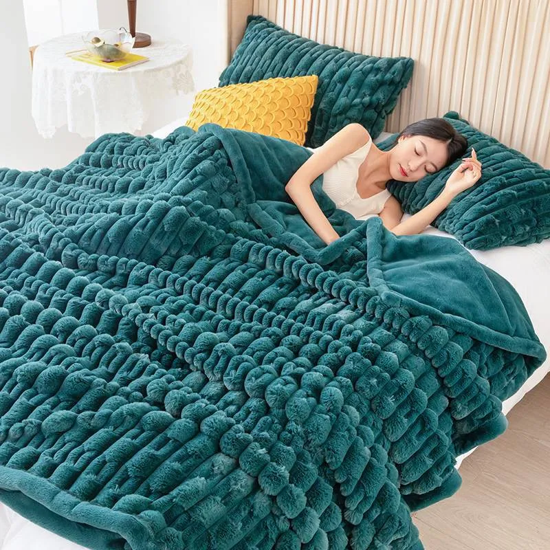 Winter Rabbit Plush Thickened Blanket