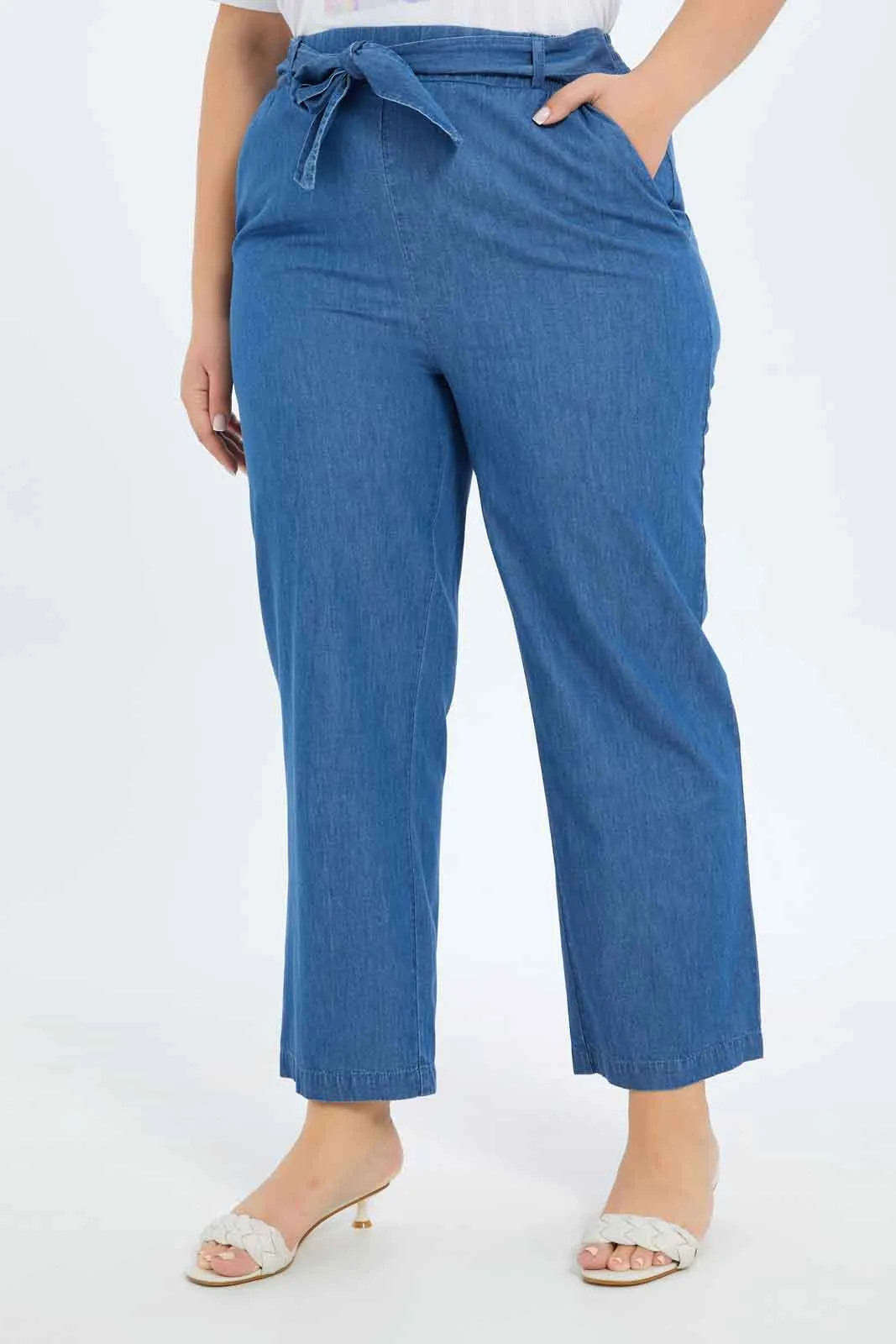 Women Blue Wide Leg Denim Pants With Self Belt